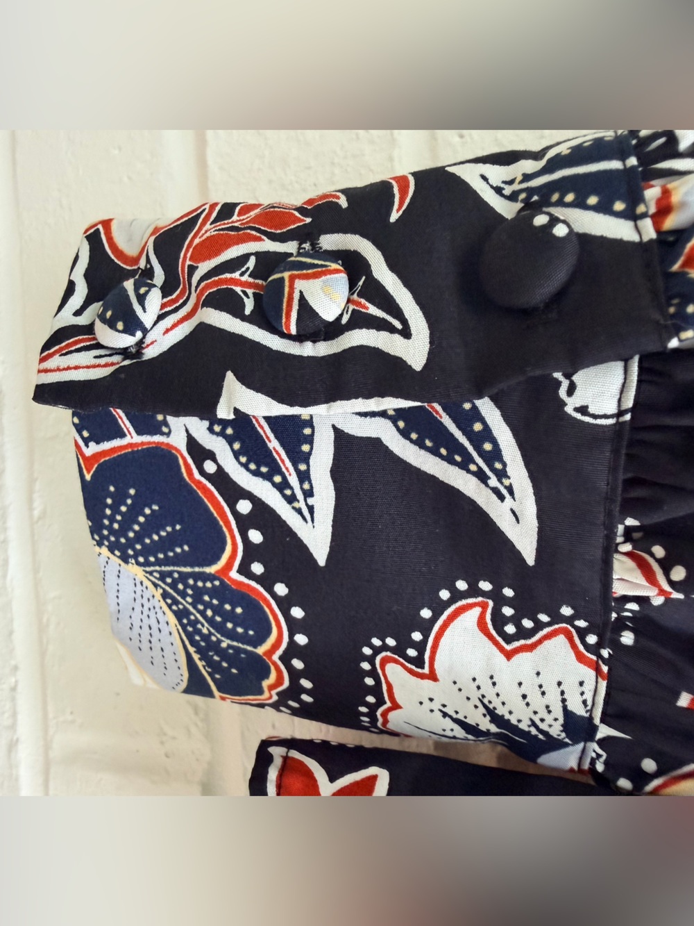 Who What Wear Vibrant Floral Blouse Size Small - Excellent Condition! - Picture 8 of 9